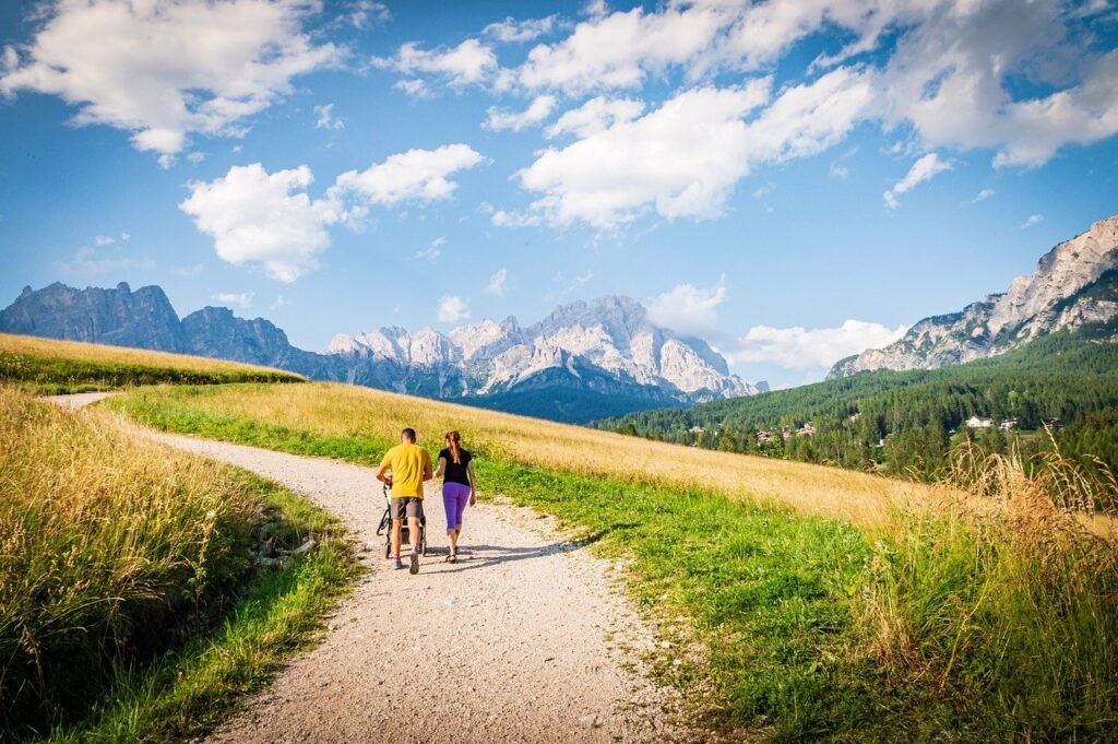 mountains, mountain peak, cortina d'ampezzo-8497575.jpg