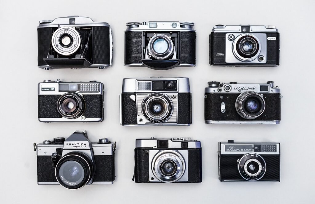 cameras, old, retro-3480569.jpg